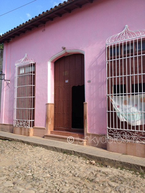 Casa Carlitos Irarragorri y Diana Rosa Trinidad Cuba
