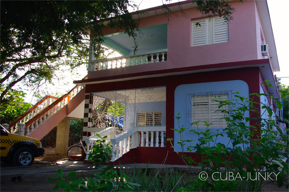 Casa Barbara | Marea Del Portillo | Cuba