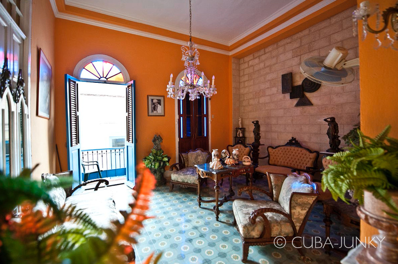 Casa Ana y Surama, Habana Vieja, Cuba